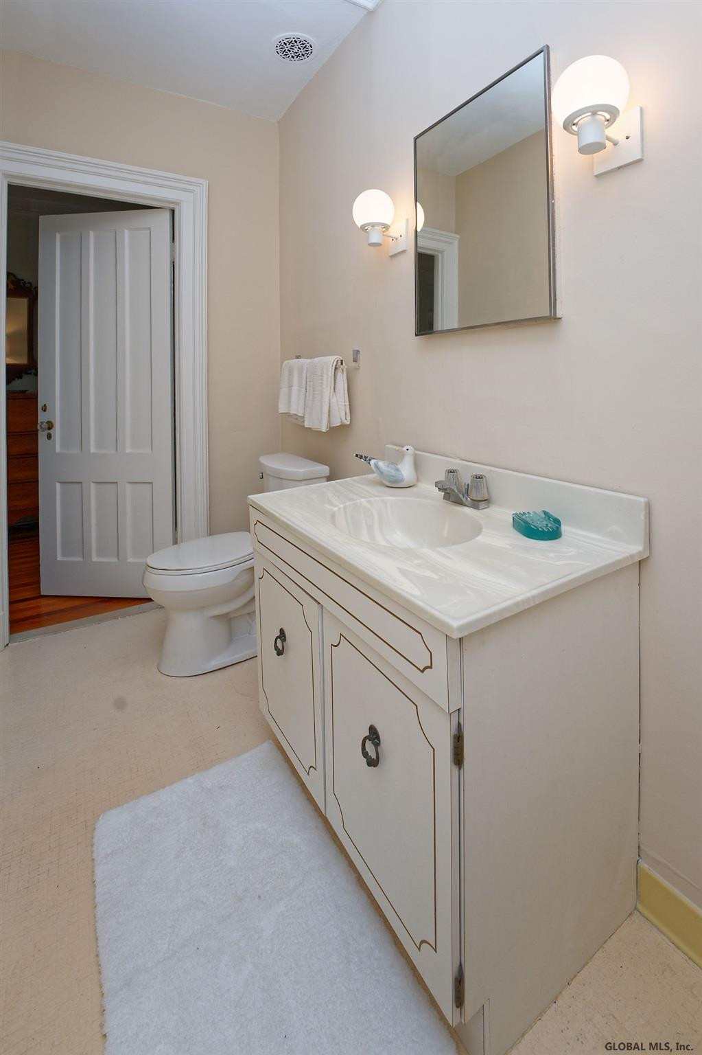 407 Loudon Road Colonie, NY 12211 - Photo 47 of 98 Photo 47