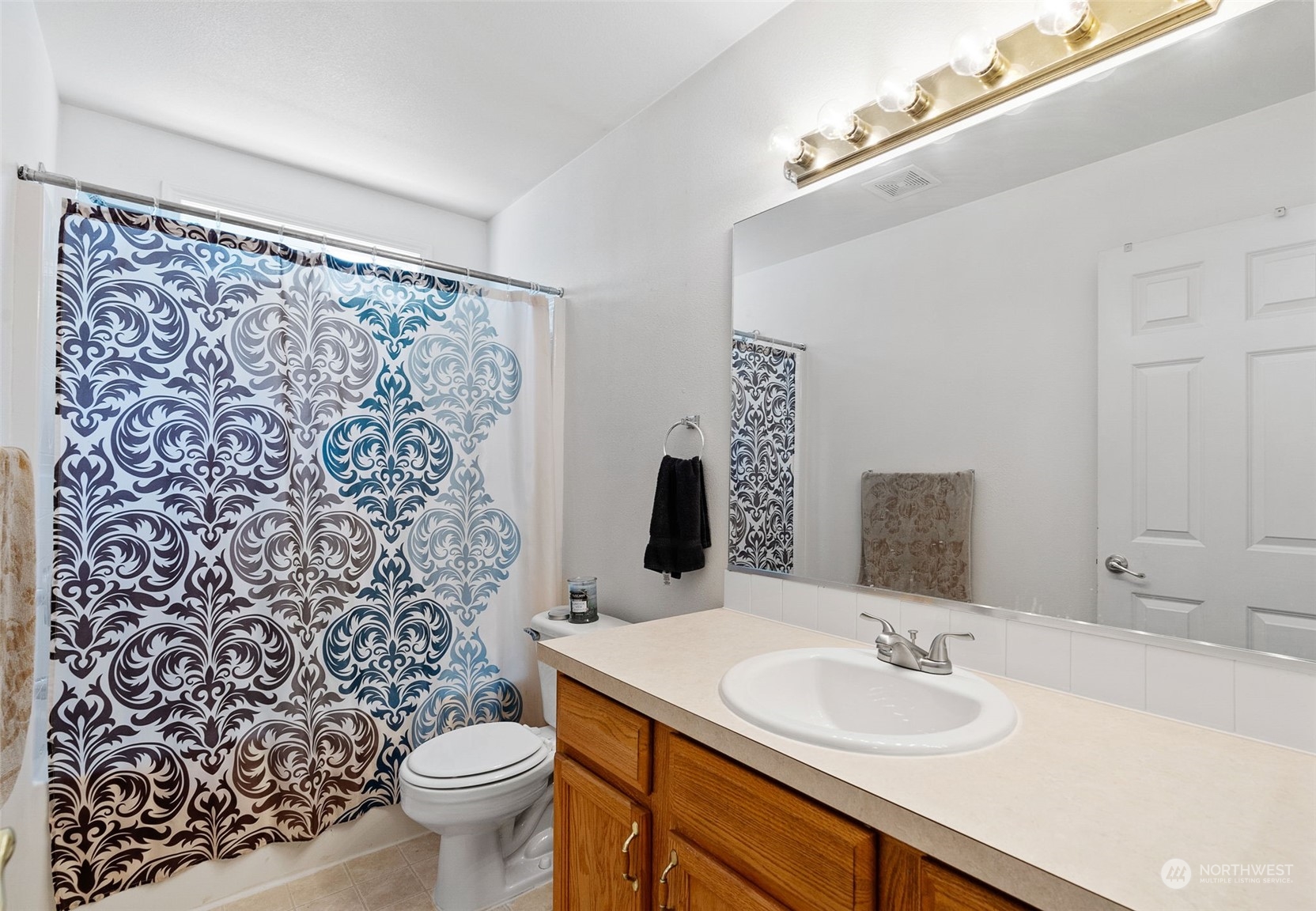 17850 110th Place Southeast Renton, WA 98055 - Photo 14 of 24