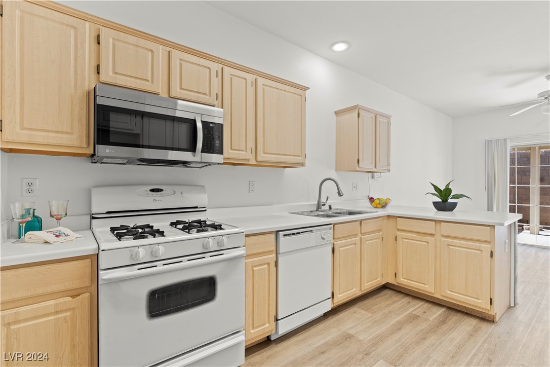 1603 Xanadu Drive Henderson, NV 89014 - Photo 12 of 24