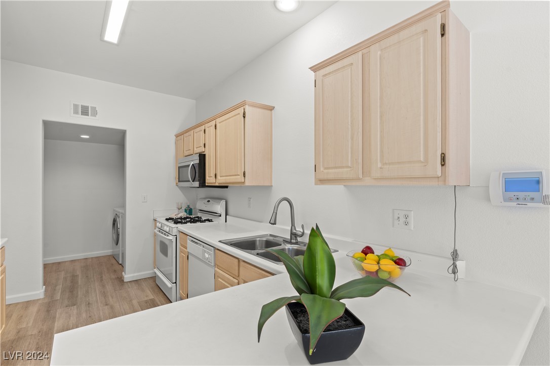 1603 Xanadu Drive Henderson, NV 89014 - Photo 10 of 24