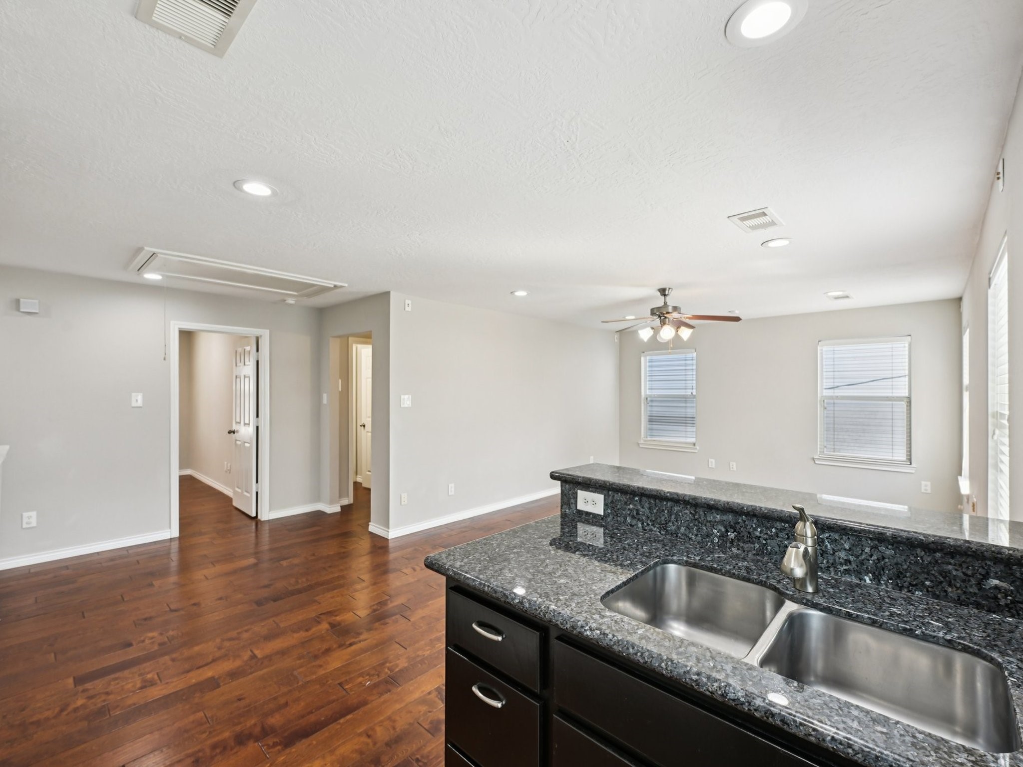1405 Bailey Street Houston, TX 77019 - Photo 18 of 26 Your Dining table would go in the space on the left.
