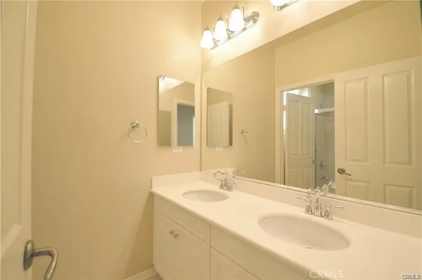$5,600 | 105 Sanctuary, Irvine, CA 92620