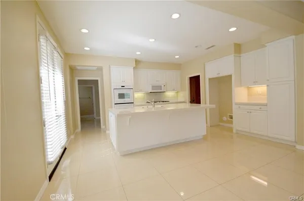 $5,600 | 105 Sanctuary, Irvine, CA 92620