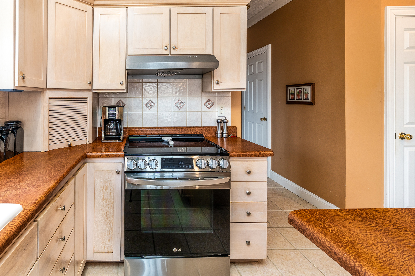 4996 Andrew Road Marion, IL 62959 - Photo 19 of 85 a stove top oven sitting inside of a kitchen