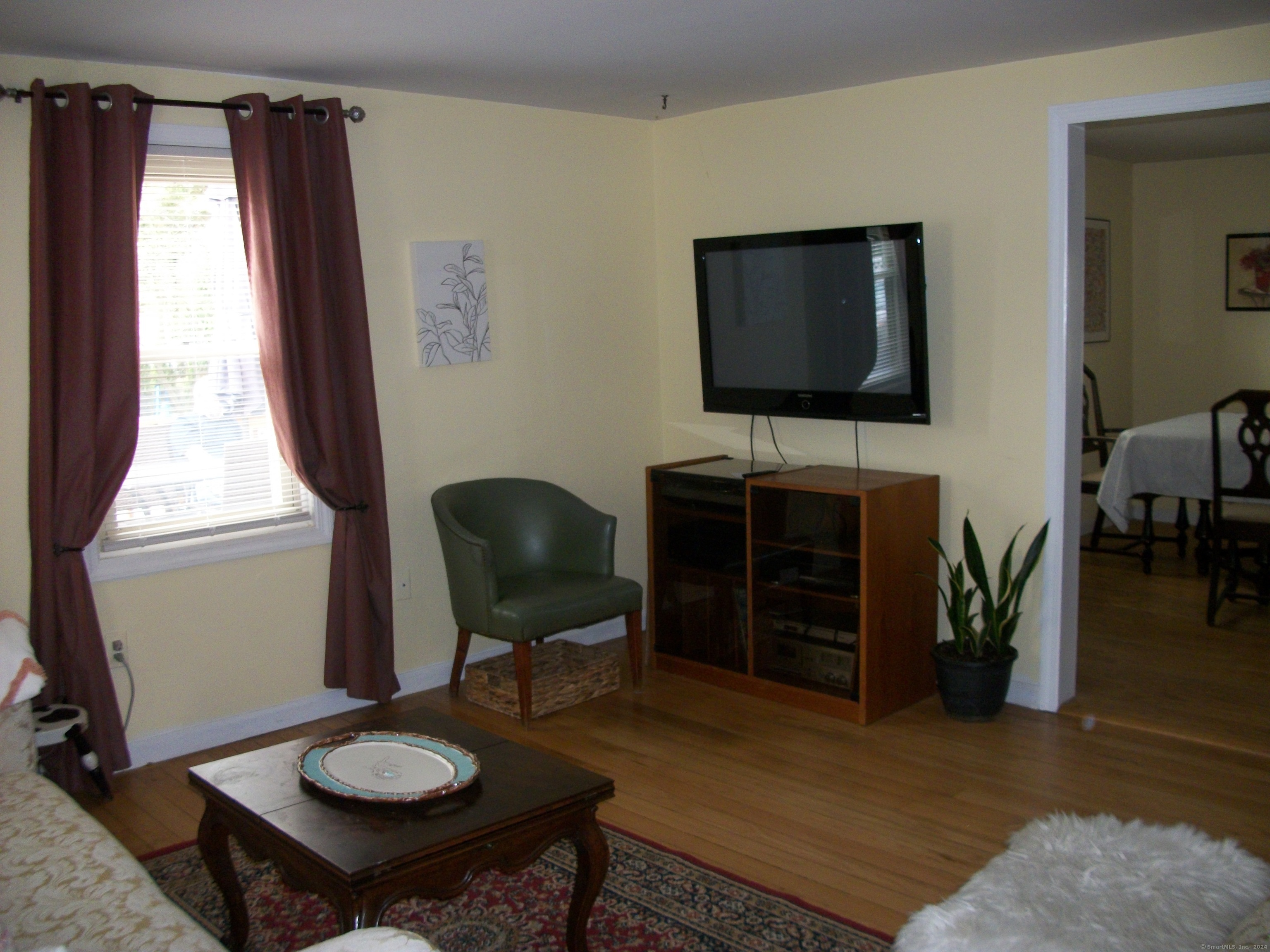 164 Belltown Road Stamford, CT 06905 - Photo 5 of 26