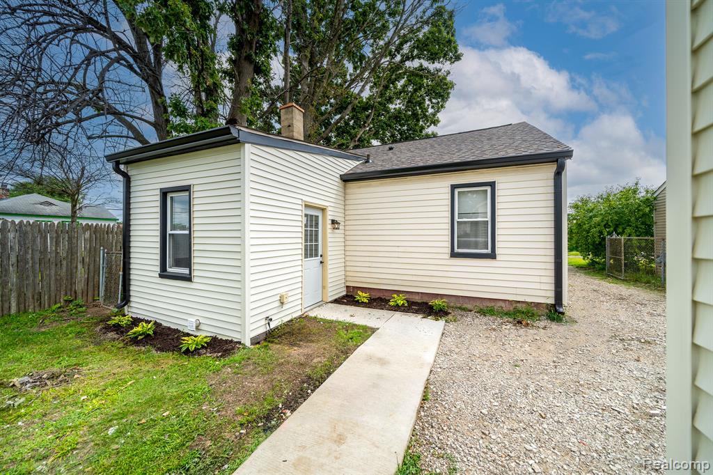 12257 Inkster Road Livonia, MI 48150 - Photo 22 of 23