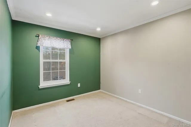 $329,000 | 20 Yorkshire Terrace, Washingtonville, NY 10992