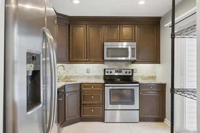 $329,000 | 20 Yorkshire Terrace, Washingtonville, NY 10992