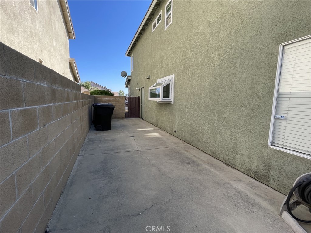 15096 Fox Ridge Drive Fontana, CA 92336 - Photo 26 of 28
