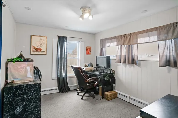 $325,000 | 1010 Warwick Avenue, Warwick, RI 02888