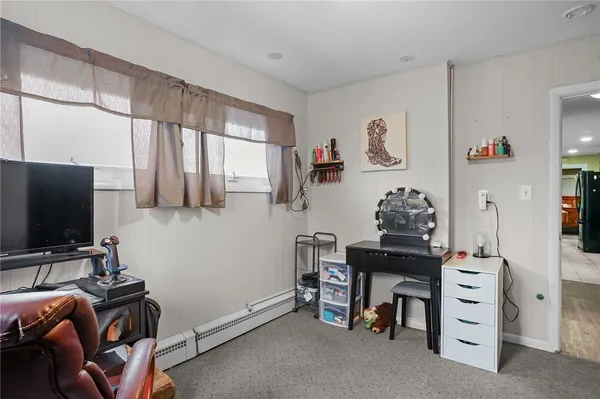 $325,000 | 1010 Warwick Avenue, Warwick, RI 02888