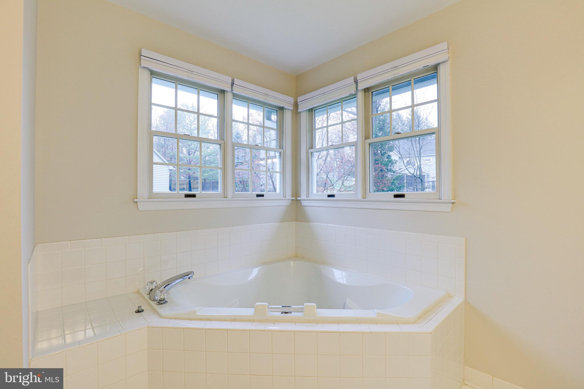 7121 Charles Spring Way Towson, MD 21204 - Photo 23 of 38 Gallery Image 23