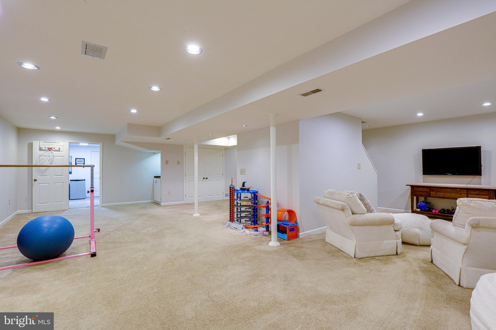7121 Charles Spring Way Towson, MD 21204 - Photo 29 of 38 Gallery Image 29