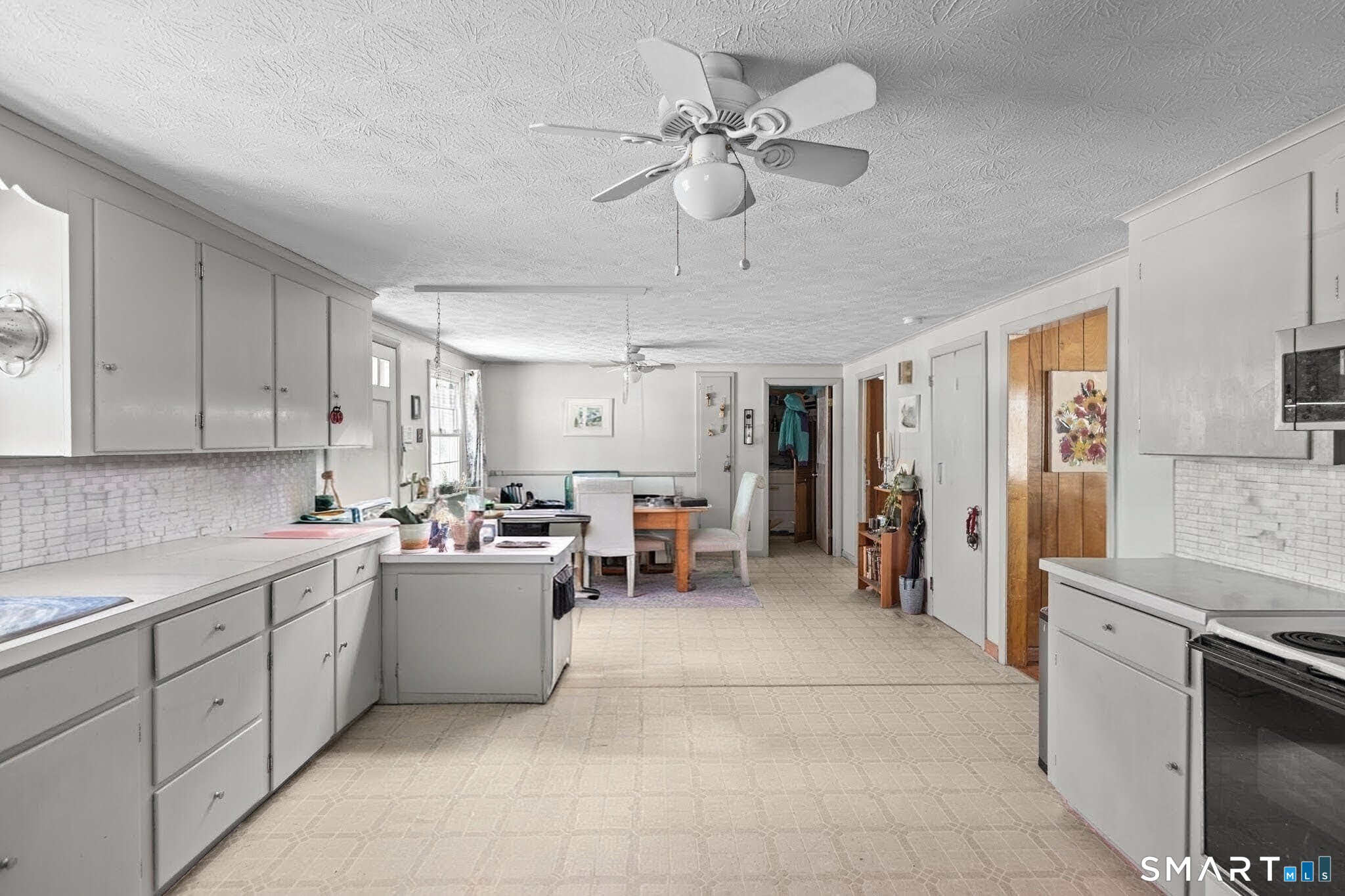 135 Adelaide Street Danielson, CT 06239 - Photo 7 of 37