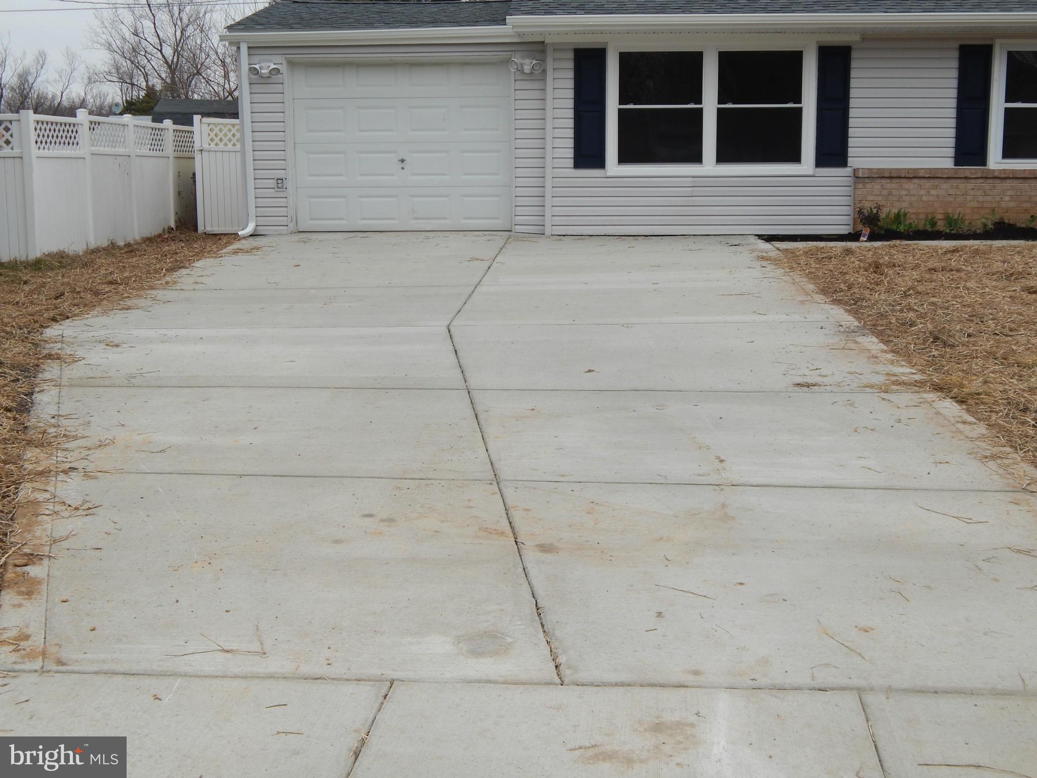222 Compton Road Waldorf, MD 20602 - Photo 19 of 23 New Double Wide Driveway