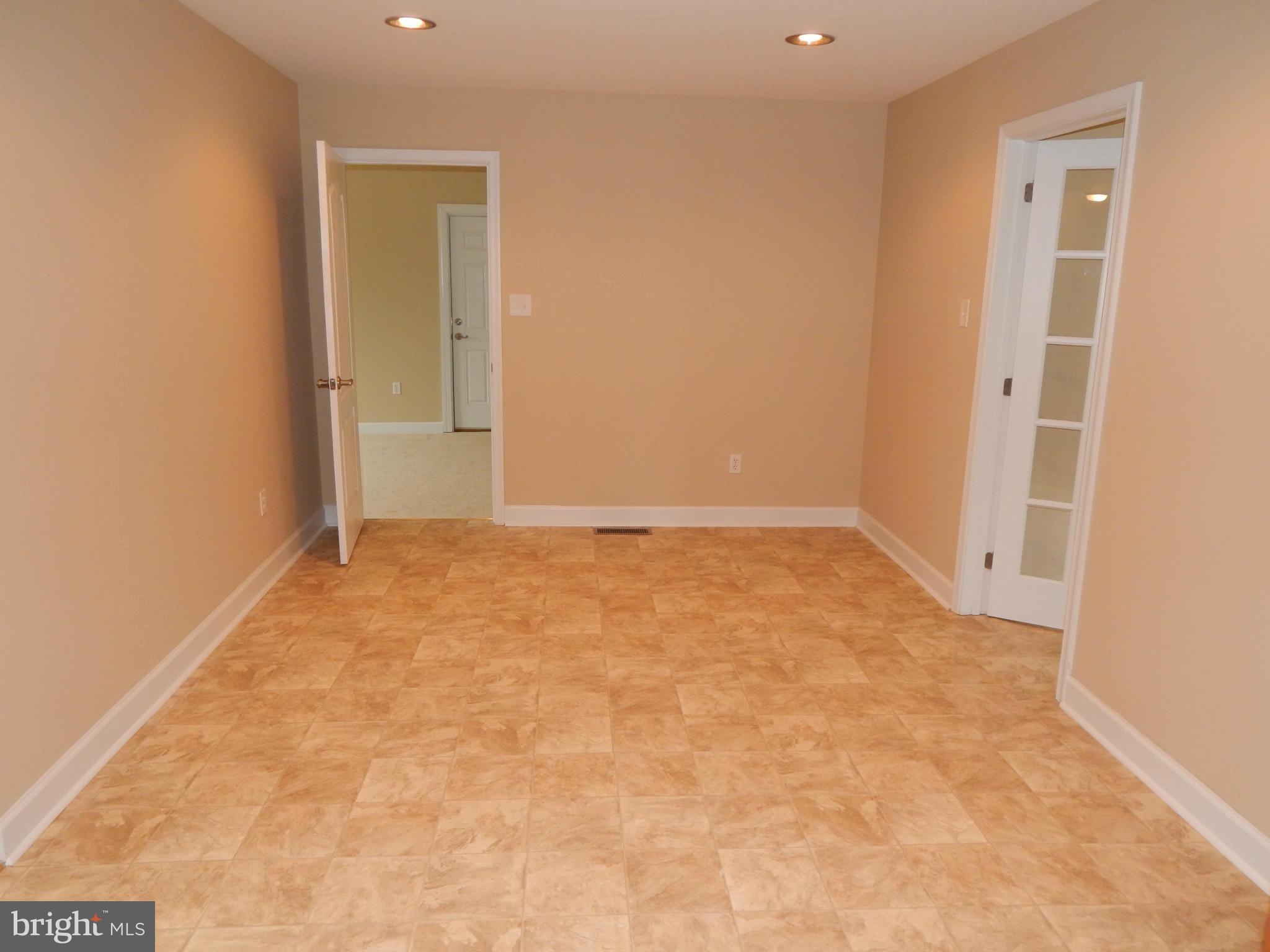 222 Compton Road Waldorf, MD 20602 - Photo 7 of 23 Dining Room