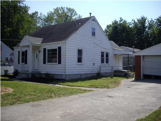 8916 South Park Road Louisville, KY 40219 - Photo 1 of 12 Primary Photo