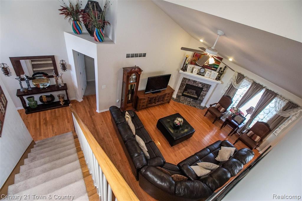 543 South Livernois Road Rochester Hills, MI 48307 - Photo 12 of 40