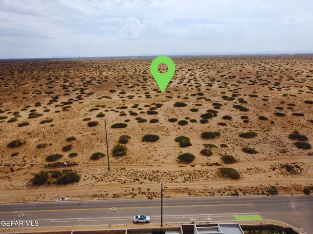 a view of a sky view