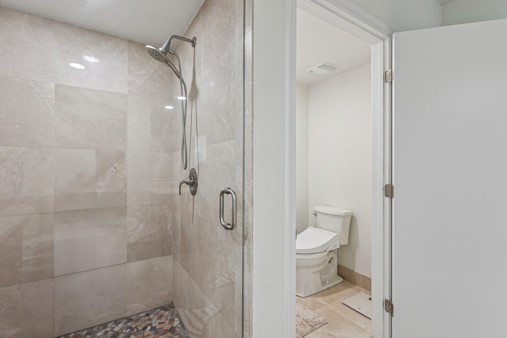 2640 Lake Shore Drive, Unit 2312 Riviera Beach, FL 33404 - Photo 37 of 61 40-web-or-mls-Lake Shore Dr 2312-S2210-0