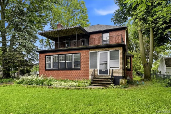 $299,900 | 4245 West Highland Parkway, Buffalo, NY 14219