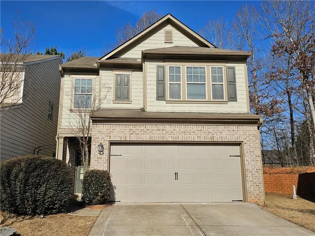 $2,400 | 6185 Crested Moss Drive, Alpharetta, GA 30004