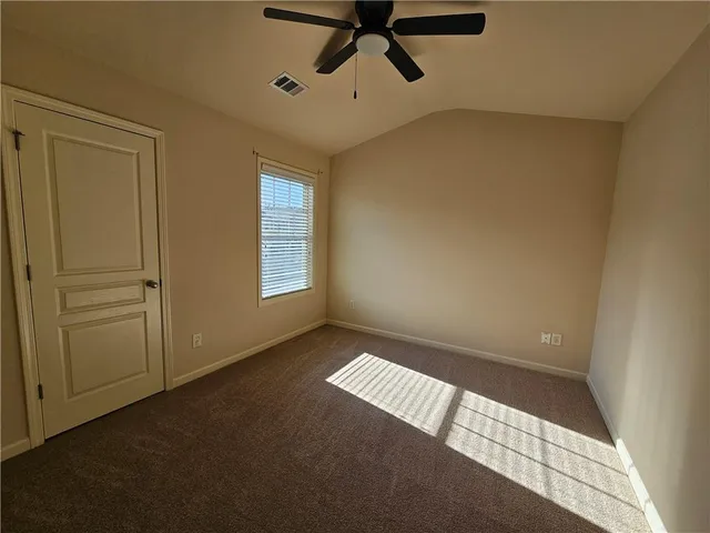 $2,400 | 6185 Crested Moss Drive, Alpharetta, GA 30004