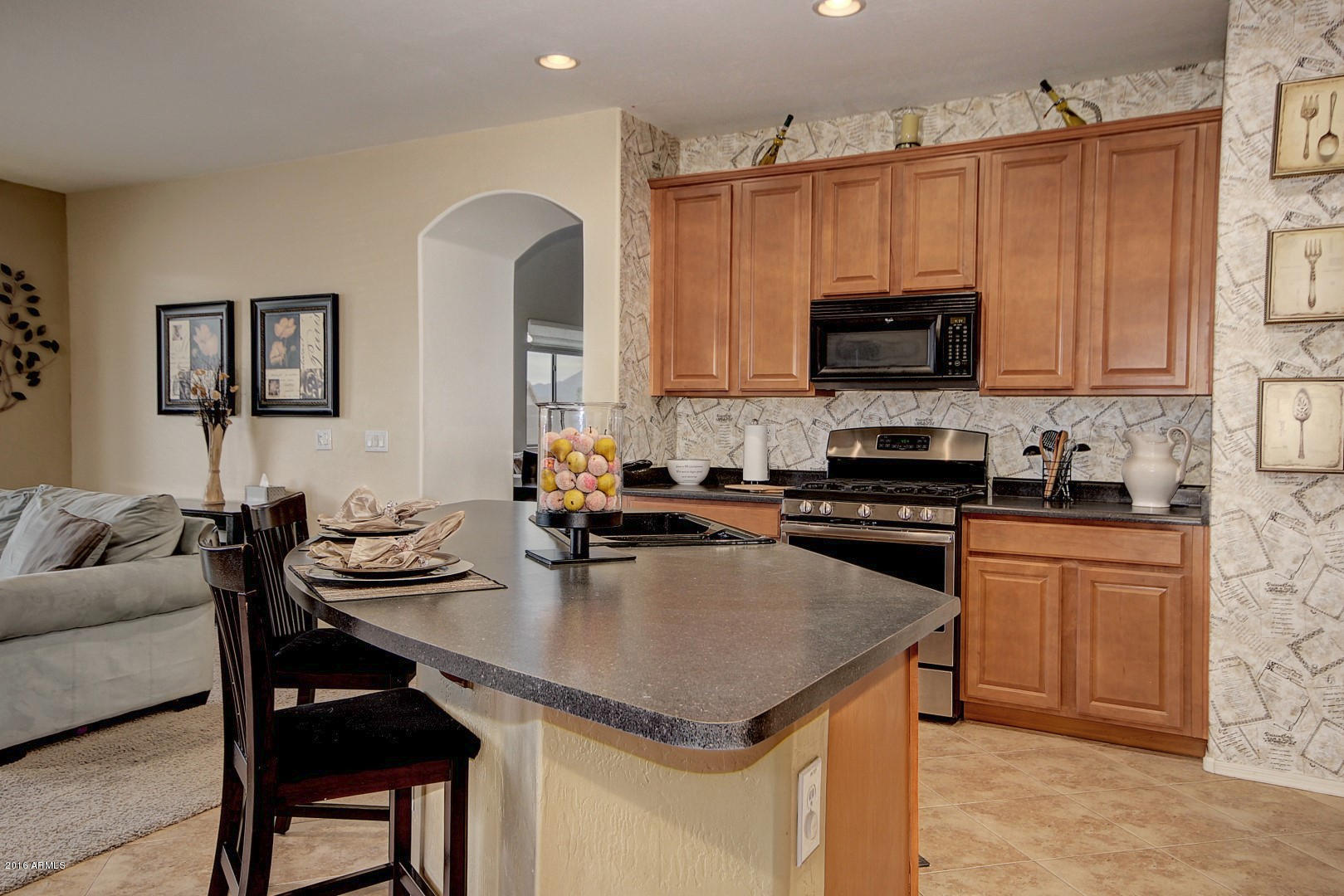 6509 West Harwell Road Laveen, AZ 85339 - Photo 15 of 40 Kitchen
