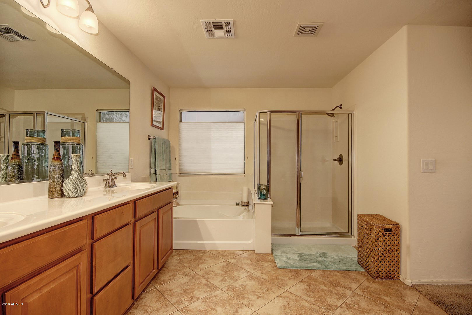 6509 West Harwell Road Laveen, AZ 85339 - Photo 30 of 40 Master Bathroom