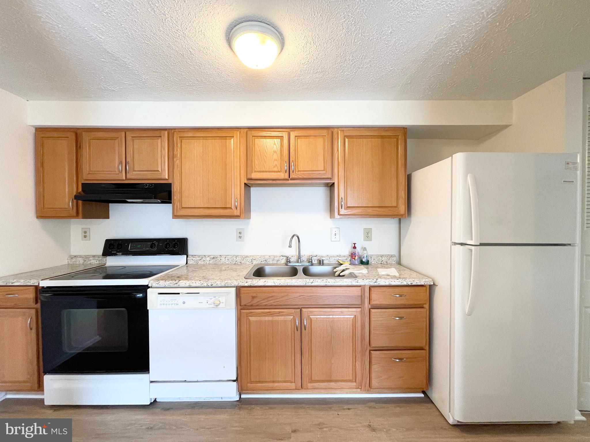 1001 G Heather Ridge Drive, Unit 1G Frederick, MD 21702 - Photo 4 of 16