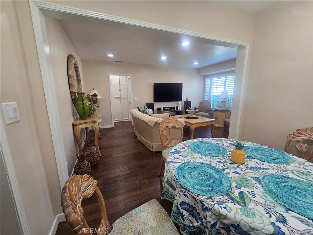 10613 Shellyfield Road Downey, CA 90241 - Photo 6 of 19