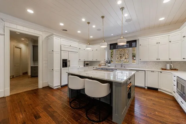 $4,395,000 | 4500 Powers Ferry Road Northwest, Atlanta, GA 30327