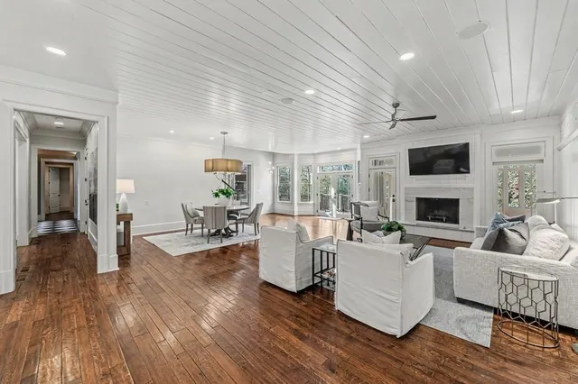 $4,395,000 | 4500 Powers Ferry Road Northwest, Atlanta, GA 30327