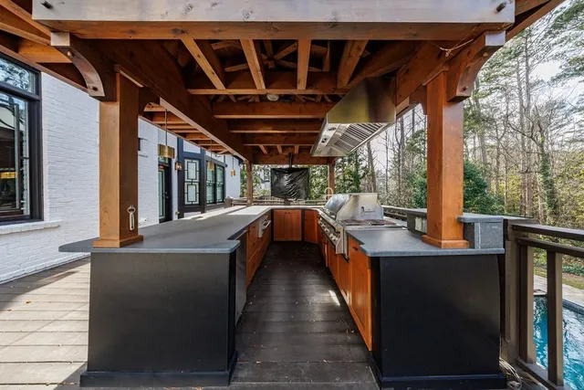 $4,395,000 | 4500 Powers Ferry Road Northwest, Atlanta, GA 30327