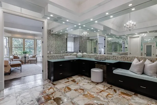 $4,395,000 | 4500 Powers Ferry Road Northwest, Atlanta, GA 30327