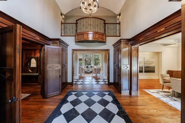 $4,395,000 | 4500 Powers Ferry Road Northwest, Atlanta, GA 30327