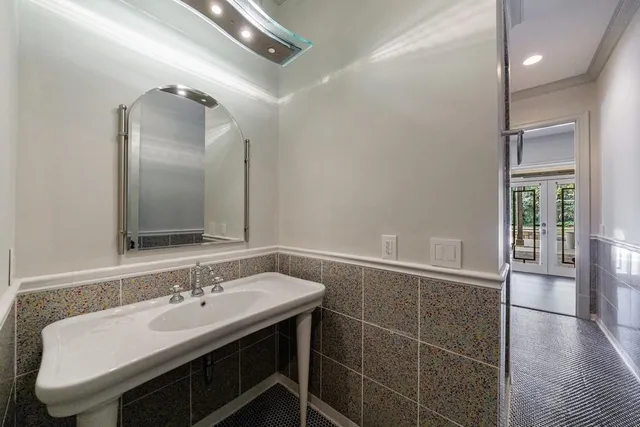 $4,395,000 | 4500 Powers Ferry Road Northwest, Atlanta, GA 30327