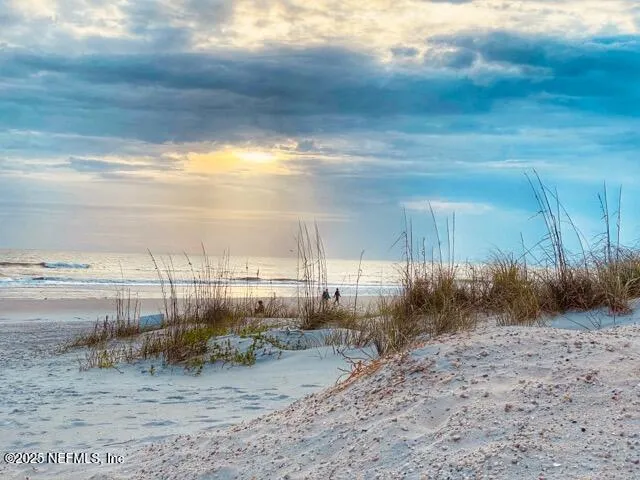 $1,350,000 | 320 1st Street North, Unit 810, Jacksonville Beach, FL 32250