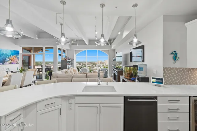 $1,350,000 | 320 1st Street North, Unit 810, Jacksonville Beach, FL 32250