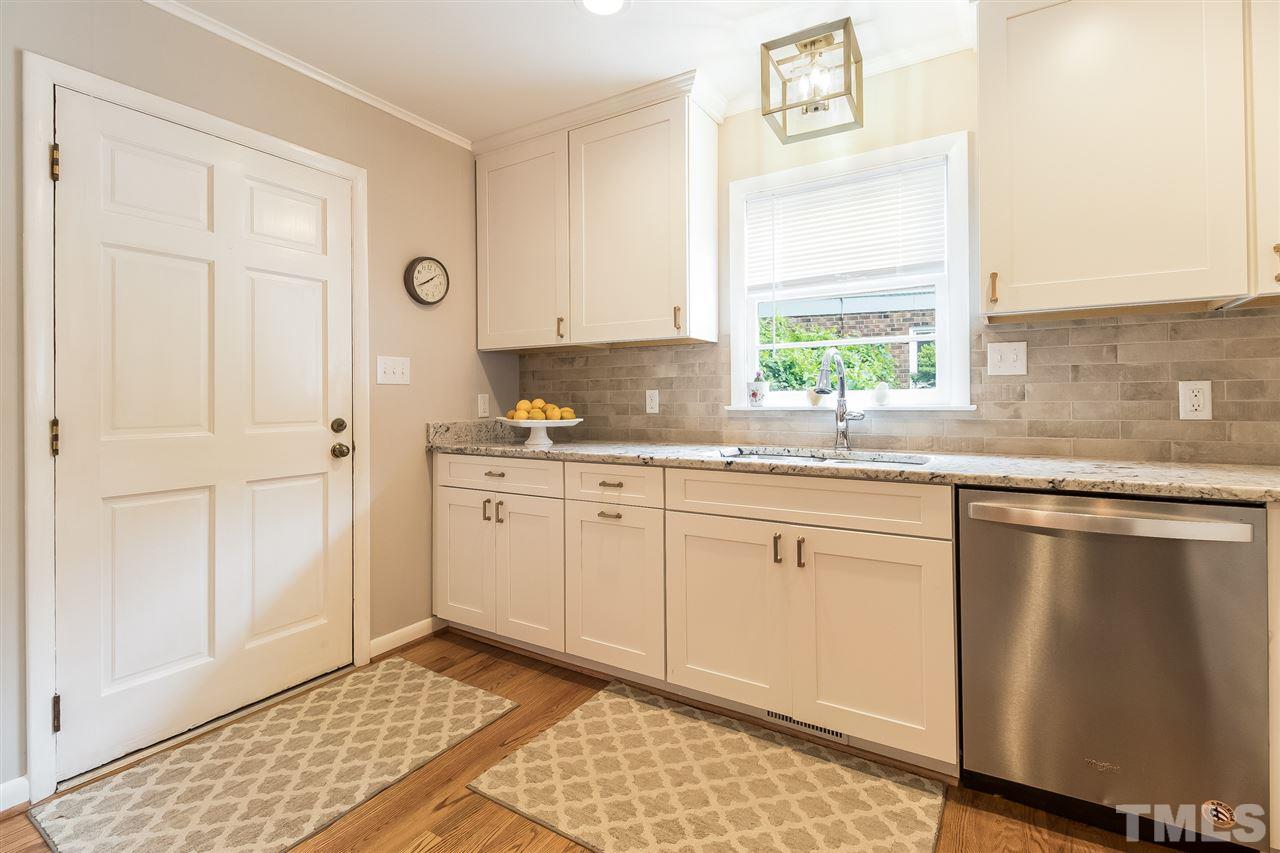 3209 Broyhill Circle Raleigh, NC 27604 - Photo 7 of 27