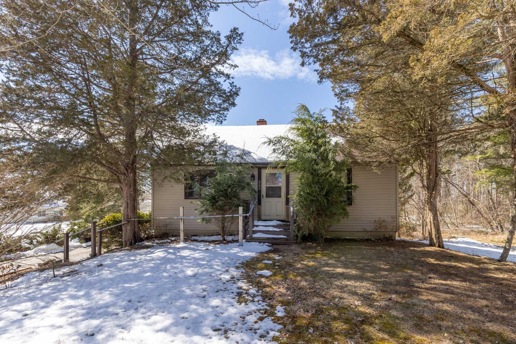 265 Dover Point Road Dover, NH 03820 - Photo 2 of 37