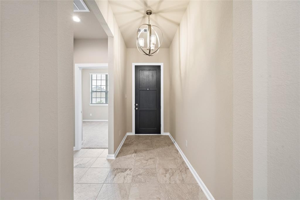 29202 Everett Ridge Lane Fulshear, TX 77441 - Photo 4 of 21 Entry
