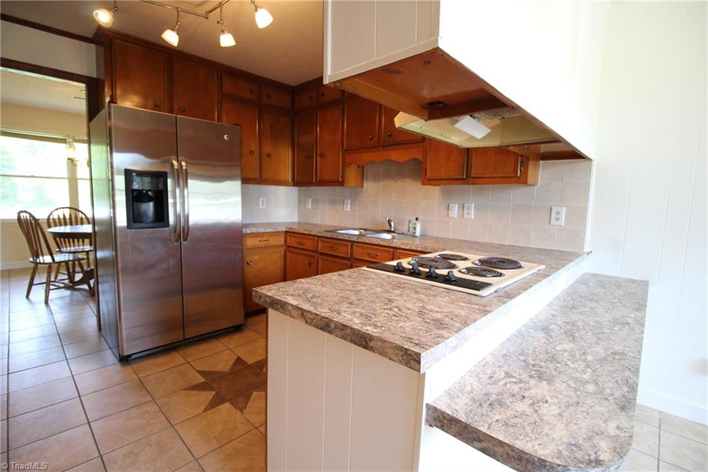 6565 Dennis Road Walnut Cove, NC 27052 - Photo 10 of 20 Gallery Image 10