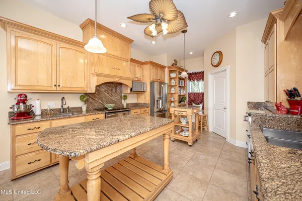 $449,999 | 6301 Mary Mahoney Drive, Ocean Springs, MS 39564