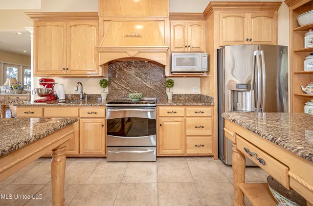 $449,999 | 6301 Mary Mahoney Drive, Ocean Springs, MS 39564