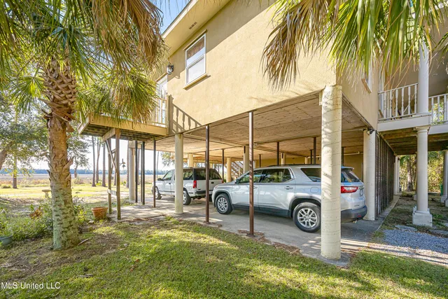 $449,999 | 6301 Mary Mahoney Drive, Ocean Springs, MS 39564