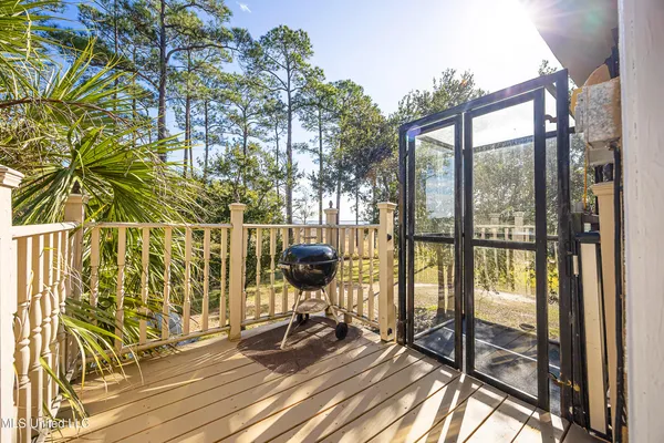 $449,999 | 6301 Mary Mahoney Drive, Ocean Springs, MS 39564