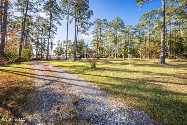 $449,999 | 6301 Mary Mahoney Drive, Ocean Springs, MS 39564