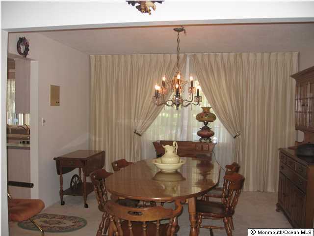 10 Cambridge Road Freehold, NJ 07728 - Photo 8 of 17 Additional Photo