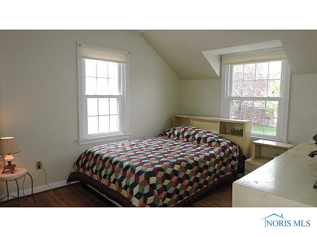 639 Waybridge Road Toledo, OH 43612 - Photo 9 of 16 Gallery Image 9